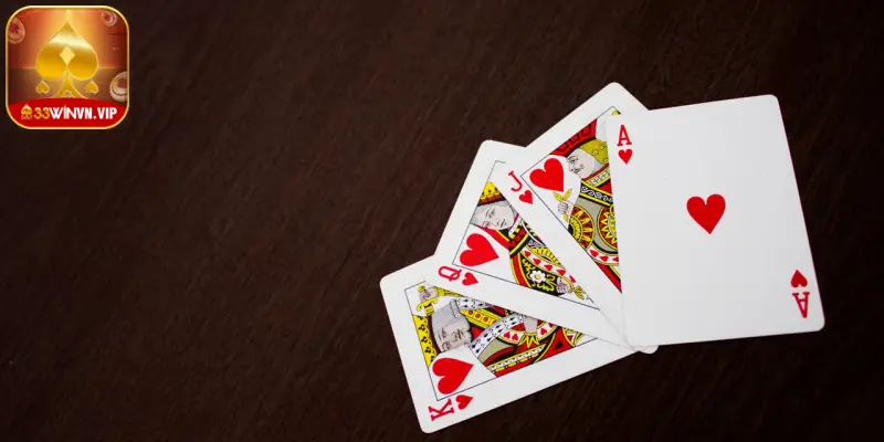 Mỗi lá bài Phỏm có những giá trị riêng 